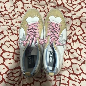 WORN ONCE GOLDEN GOOSE SHOES LIMITED EDITION PINK size 10